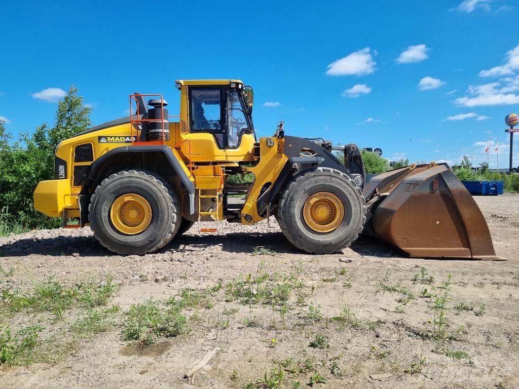 Volvo L 260 H Pale gommate
