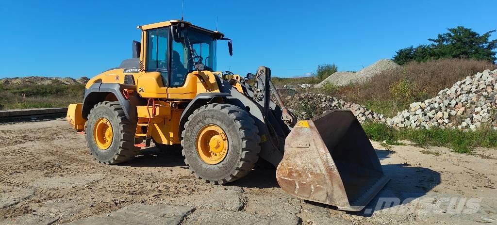 Volvo L 120 H Pale gommate