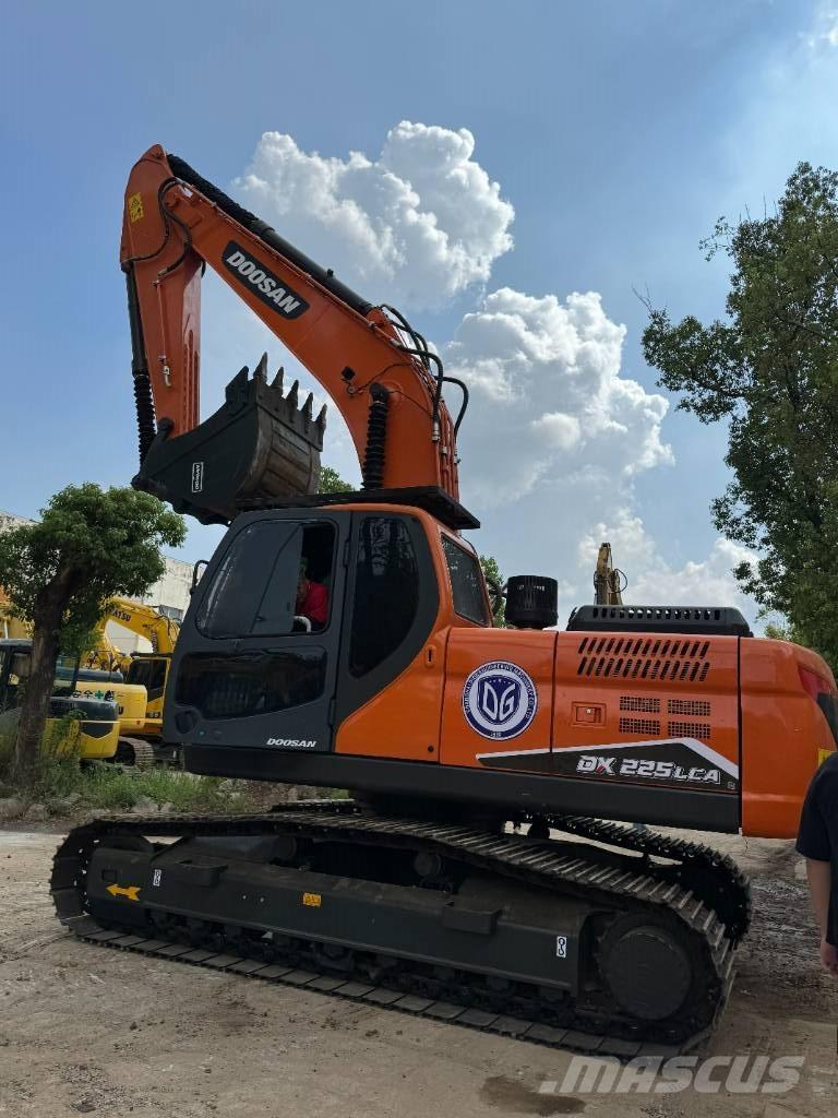 Doosan DX 225 LCA Escavatori medi 7t - 12t