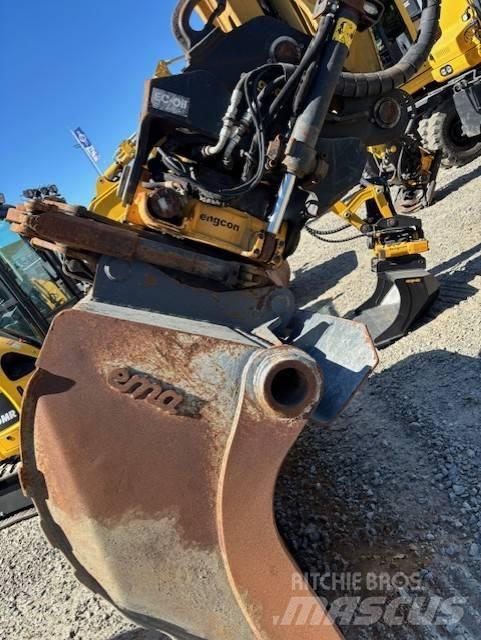 CAT 320 Escavatori cingolati