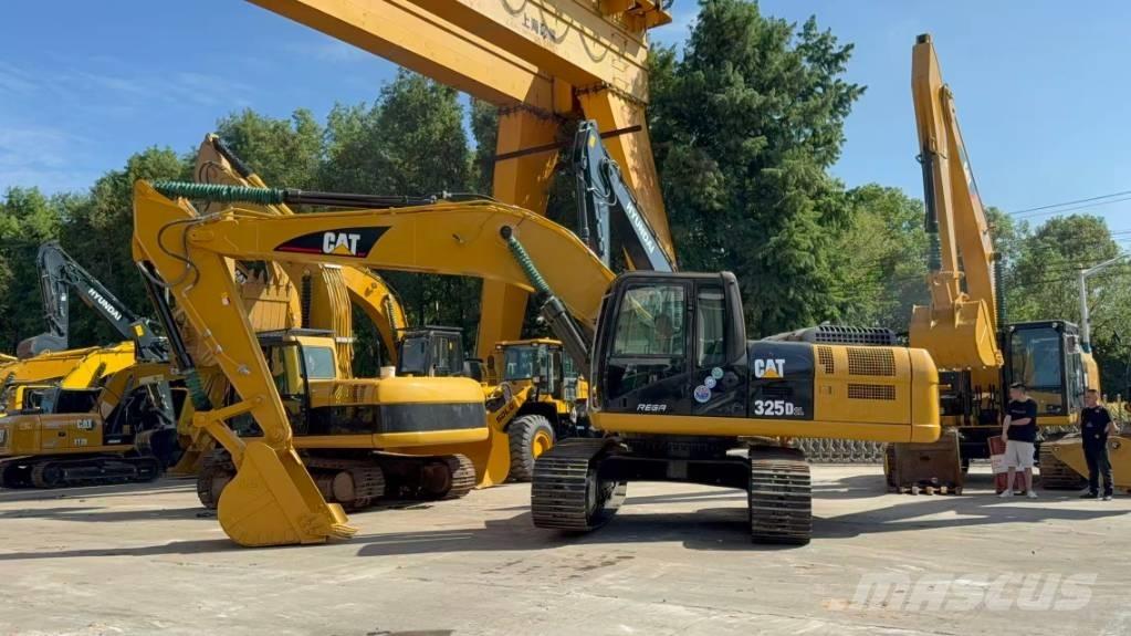 CAT 325 D L Escavatori cingolati
