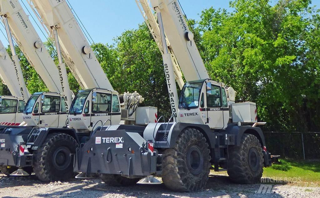 Terex RT670 Gru per terreni difficili