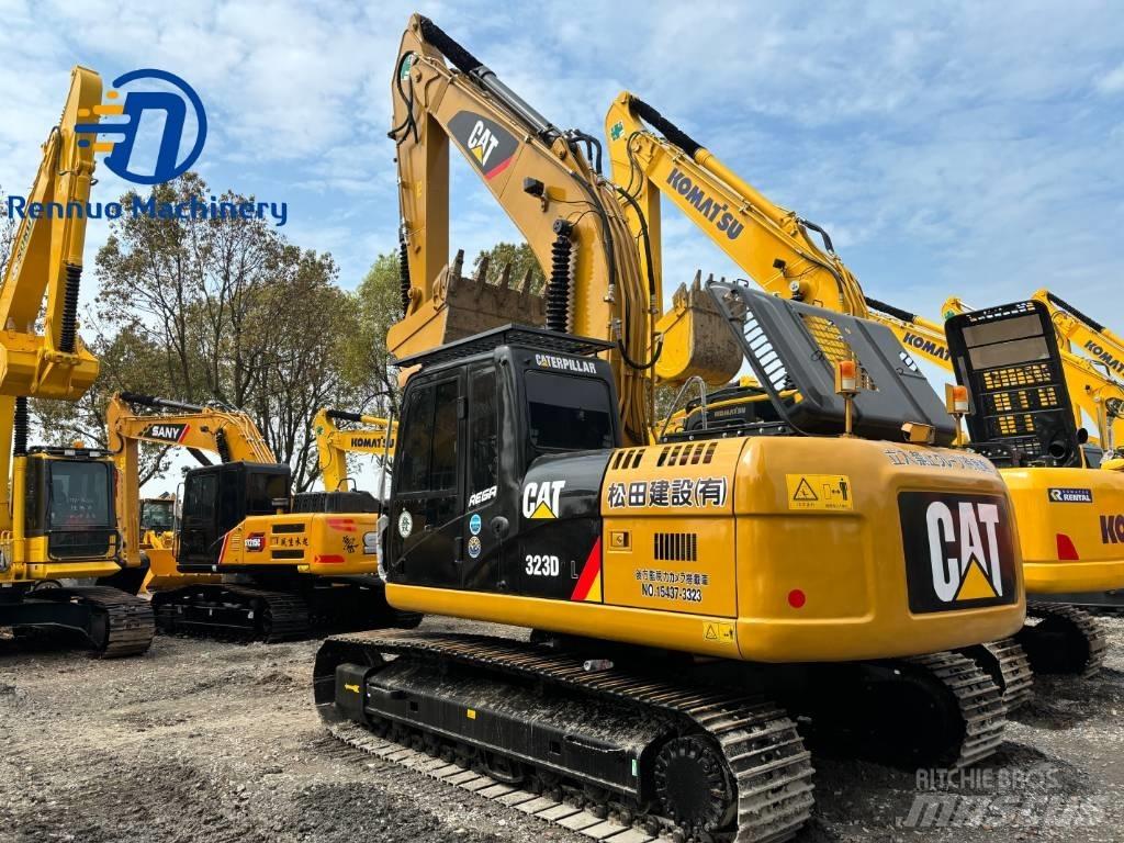 CAT 323 Escavatori cingolati