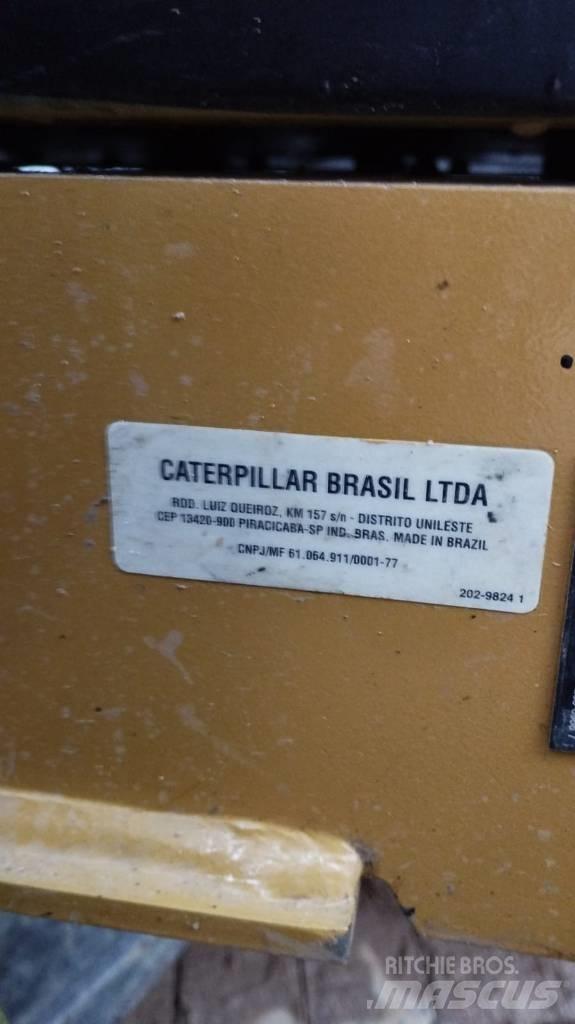 CAT 313D2L Escavatori cingolati