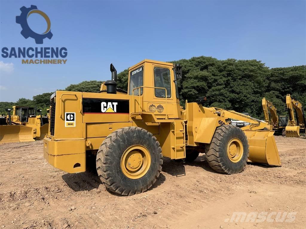 CAT 966 C Pale gommate