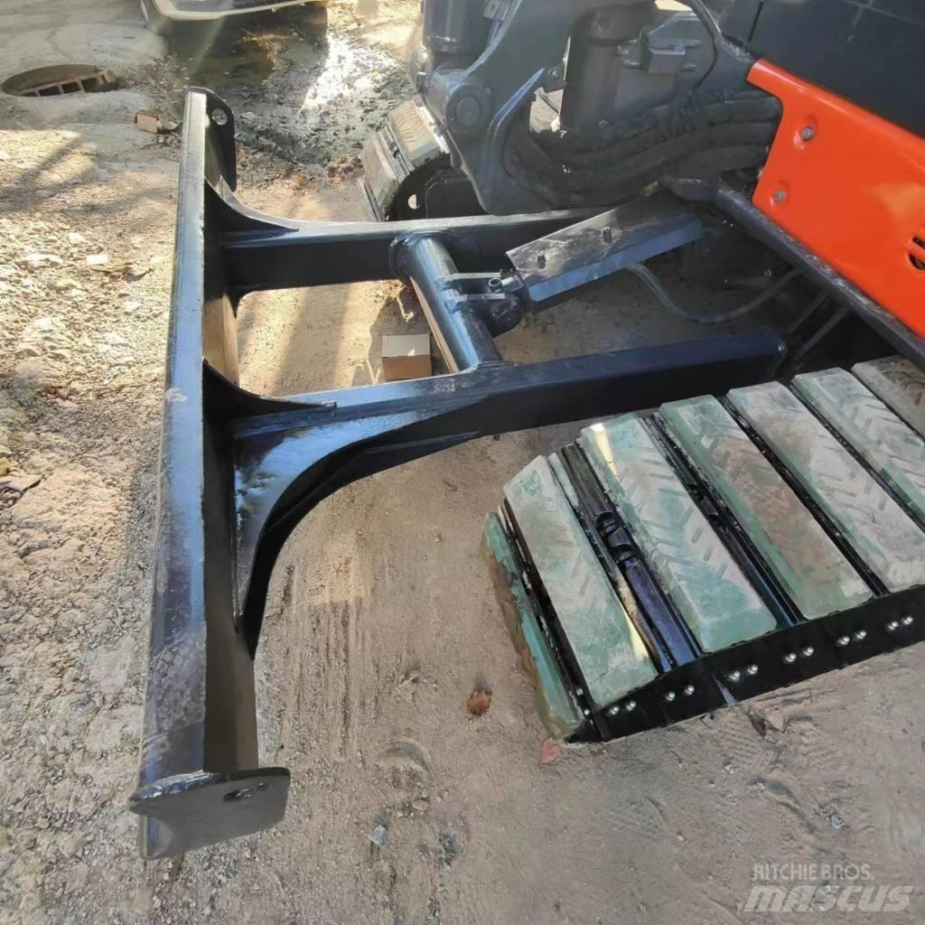 Hitachi ZX 50 U Miniescavatori