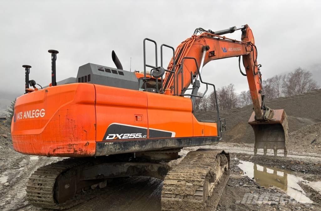 Doosan DX 255 LC-5 Escavatori cingolati