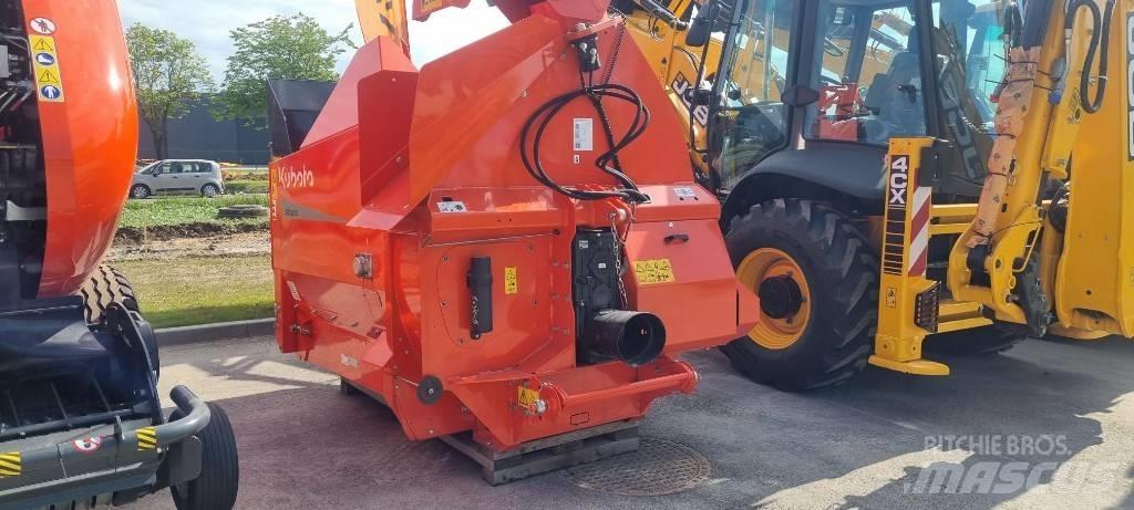 Kubota BC 1200 Trinciatrici, tagliatrici e srotolatrici per balle