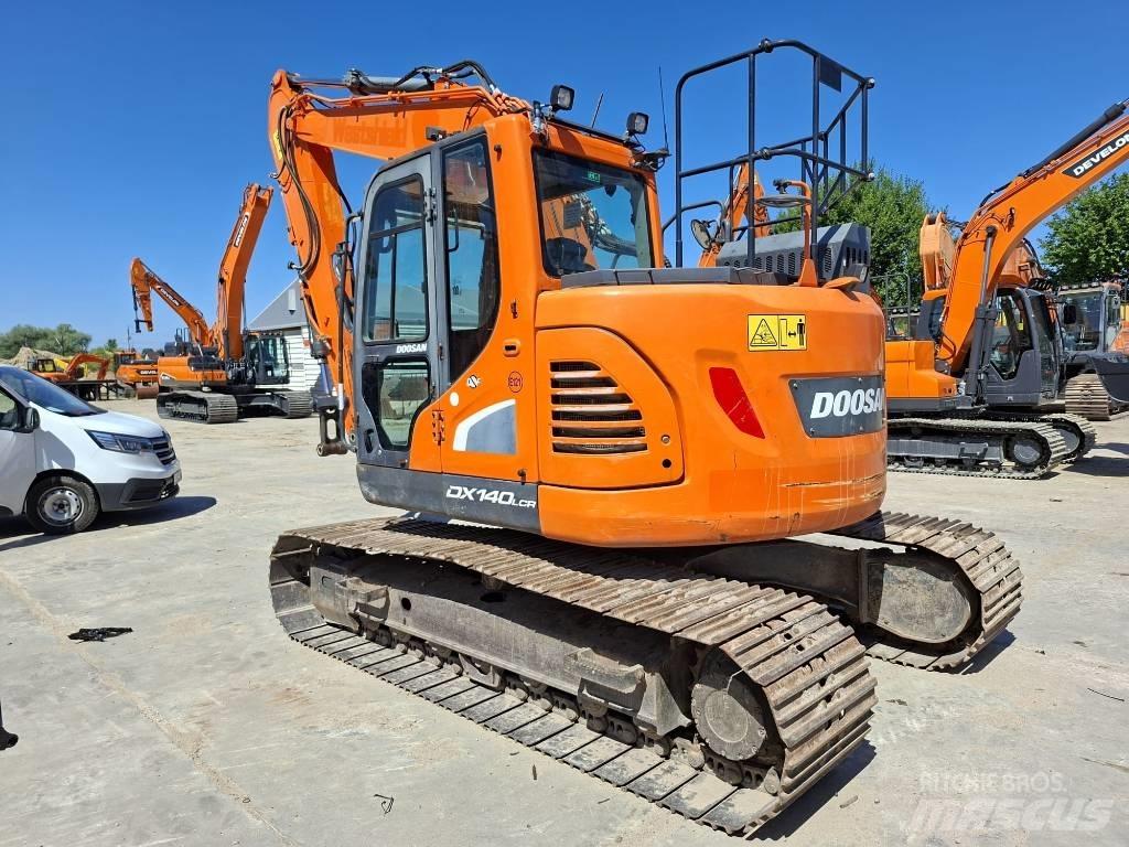 Doosan DX 140 LCR Escavatori cingolati