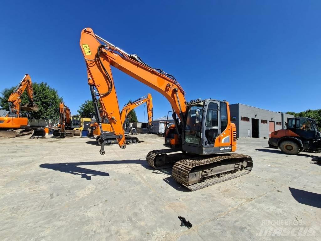 Doosan DX 140 LCR Escavatori cingolati