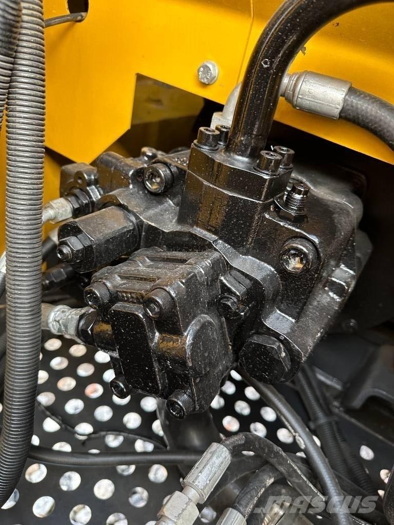 XCMG XE 85 DA Escavatori medi 7t - 12t