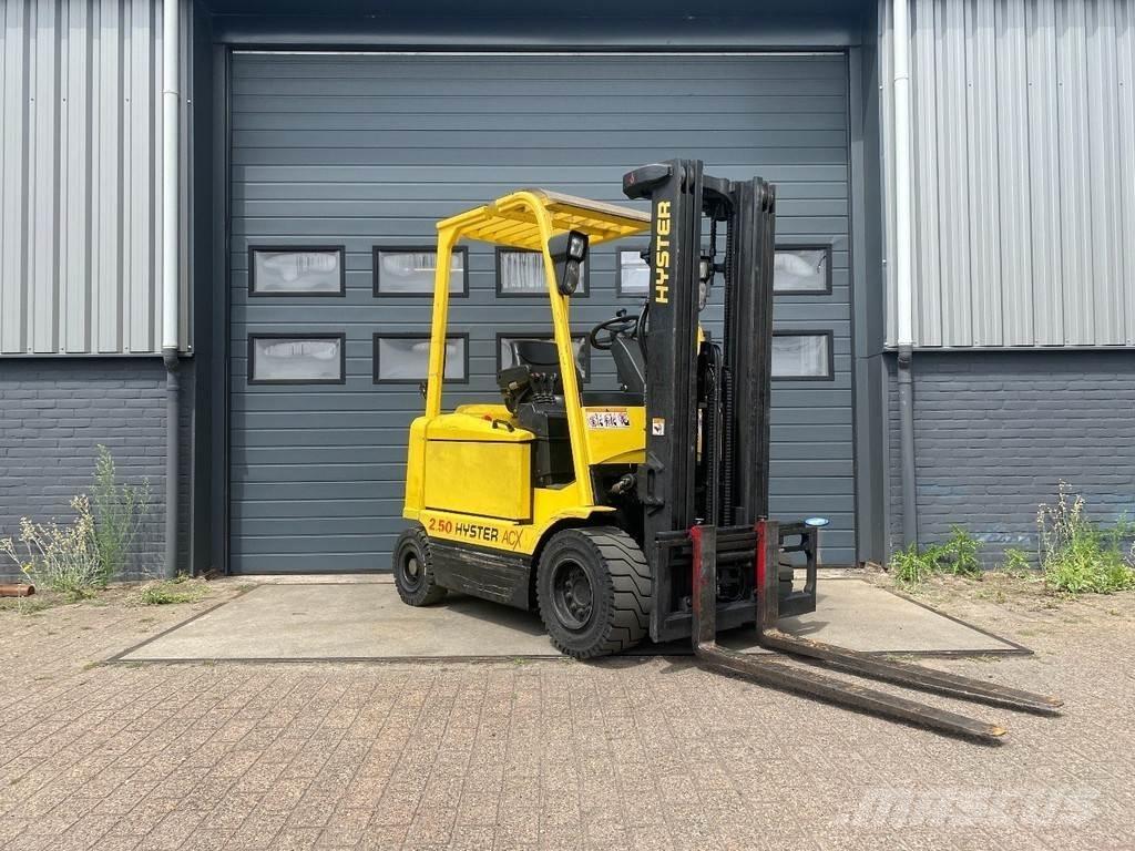 Hyster J2.50XM Carrelli elevatori elettrici