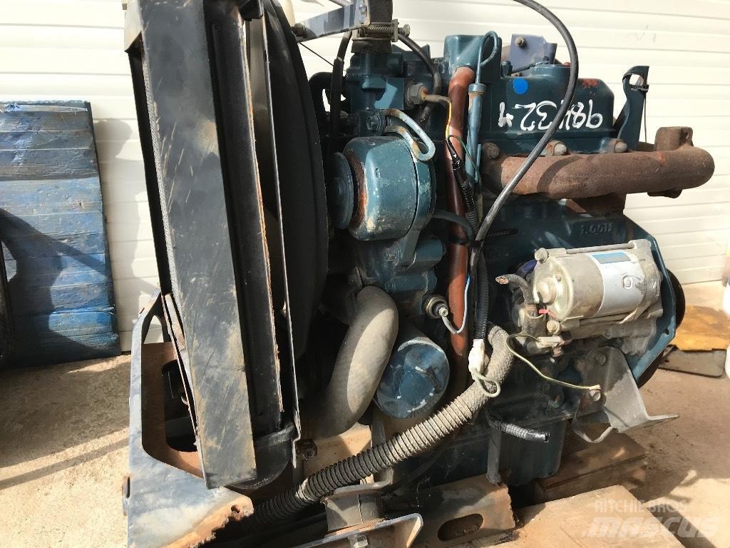 Kubota D 1005 Furgoni altro