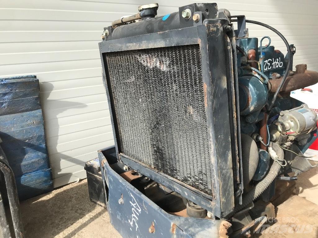 Kubota D 1005 Furgoni altro