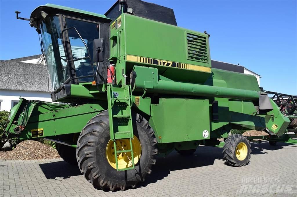 John Deere 1177 Mietitrebbiatrici