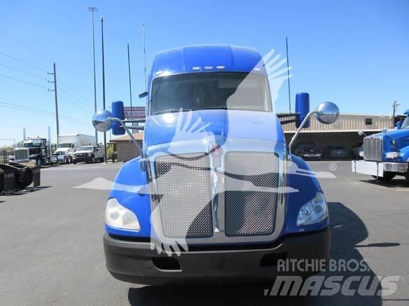 Kenworth T680 Motrici e Trattori Stradali