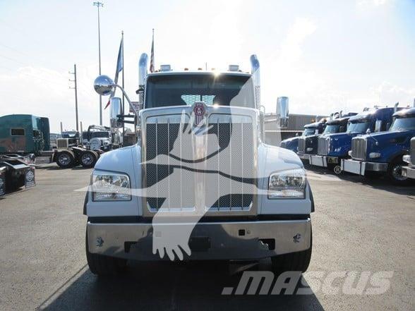 Kenworth W990 Motrici e Trattori Stradali