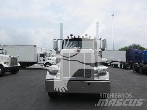 Peterbilt 388 Motrici e Trattori Stradali