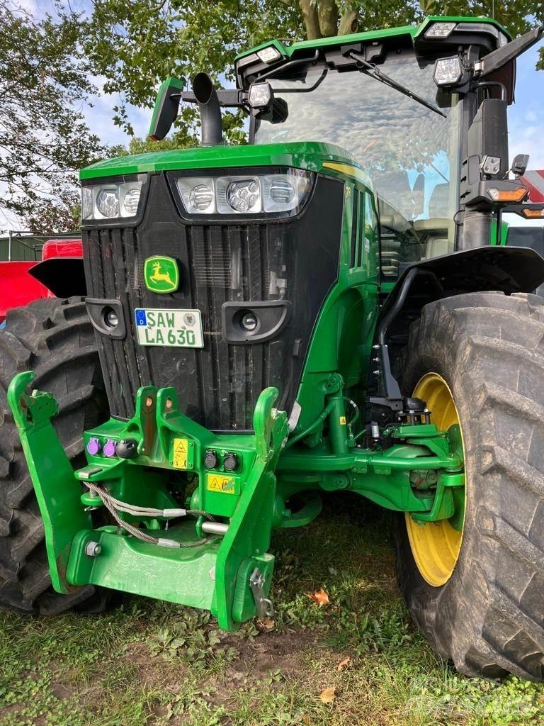 John Deere 7R 330 Trattori