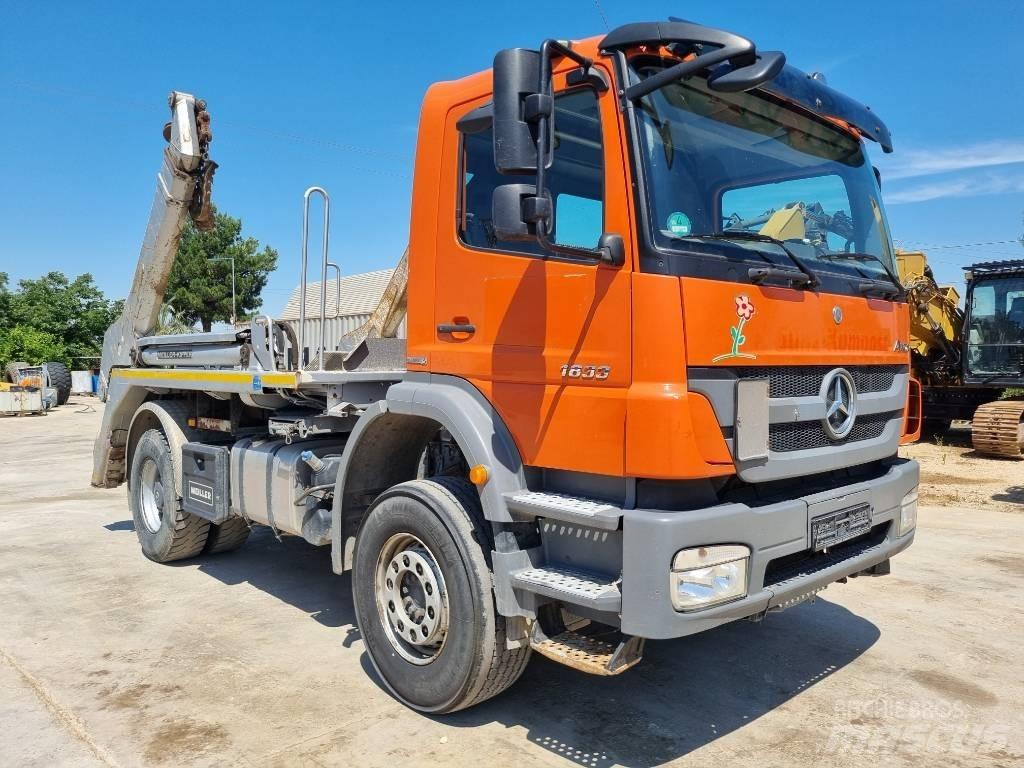 Mercedes-Benz 1833 Camion portacontainer