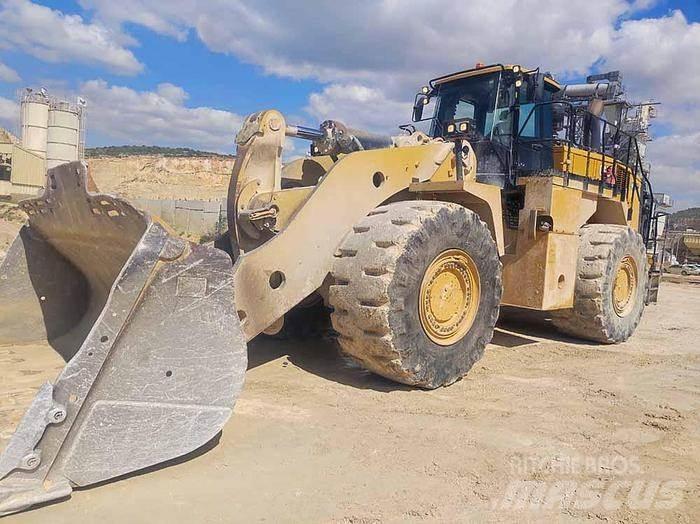 CAT 988K Pale gommate
