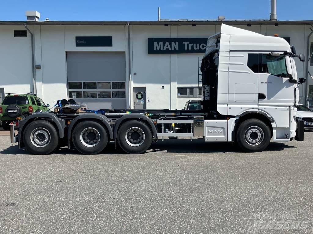 MAN TGX 35.520 Camion con gancio di sollevamento