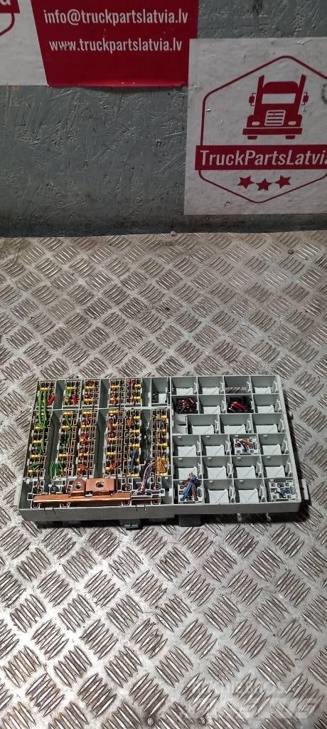Scania R 440   2096304 Cabine e interni