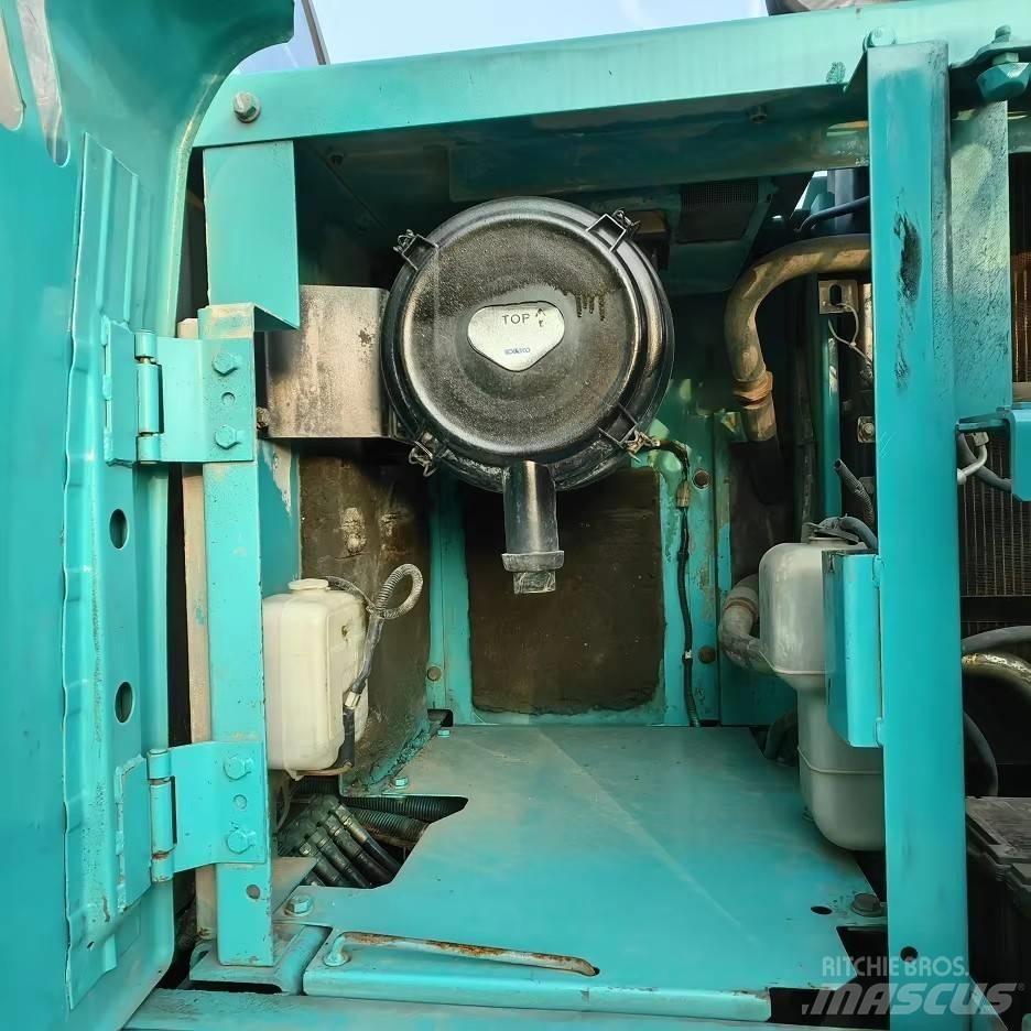 Kobelco SK200-8 Escavatori cingolati