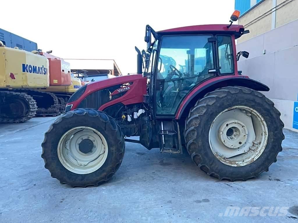 Valtra A134 Trattori