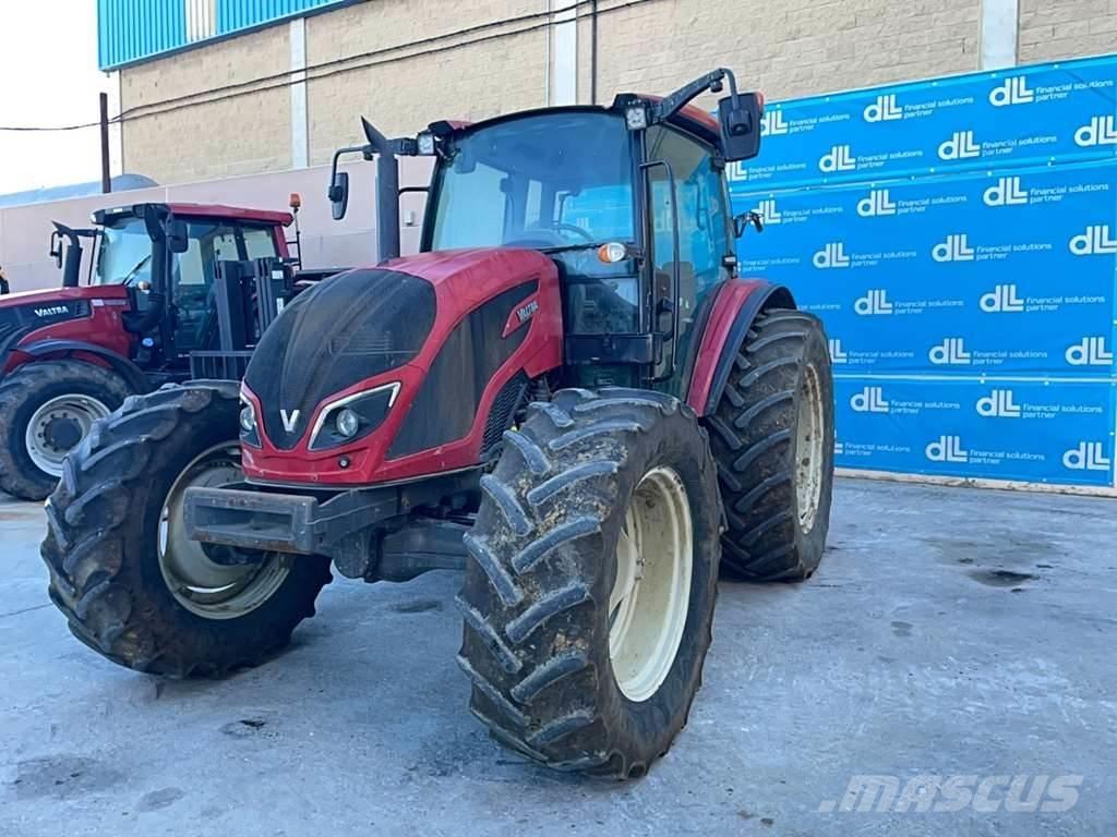Valtra A134 Trattori