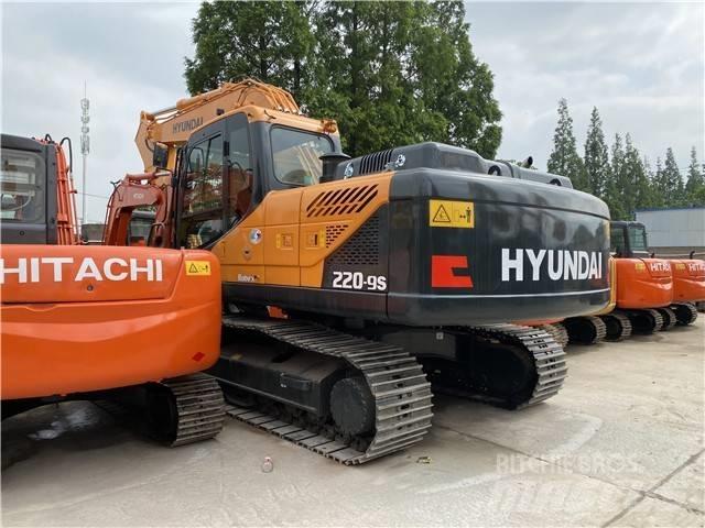 Hyundai Robex 220 LC Escavatori cingolati