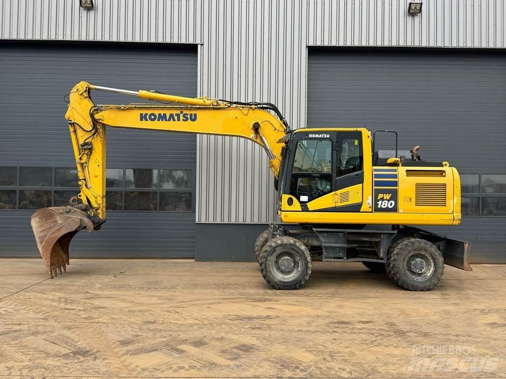 Komatsu PW180-11 Escavatori gommati
