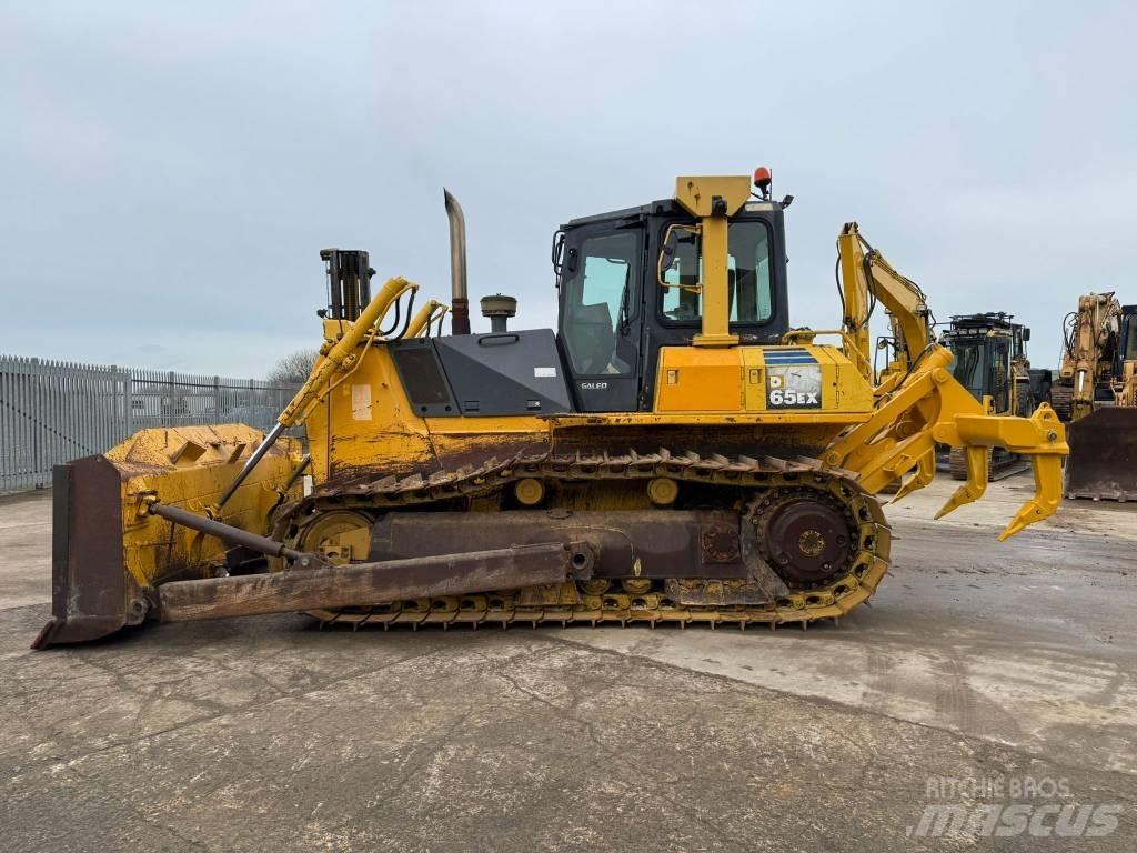 Komatsu D65EX-15 Dozer cingolati