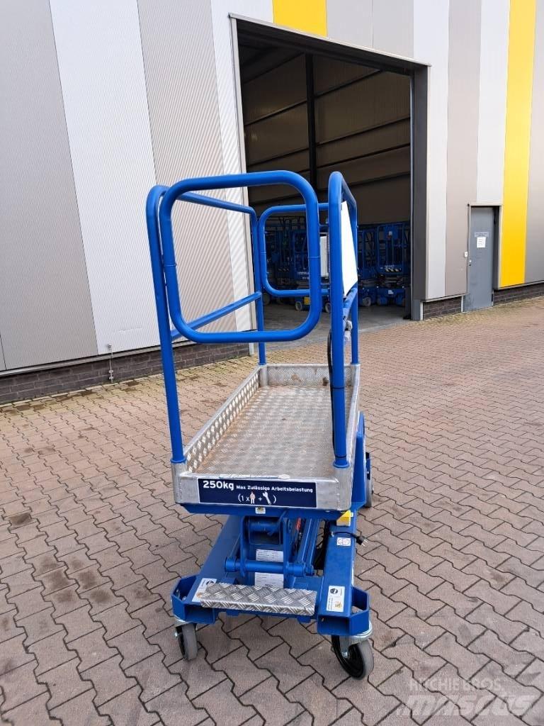 JLG Power Tower Piattaforme cingolate, Piattaforme a ragno e Montacarichi