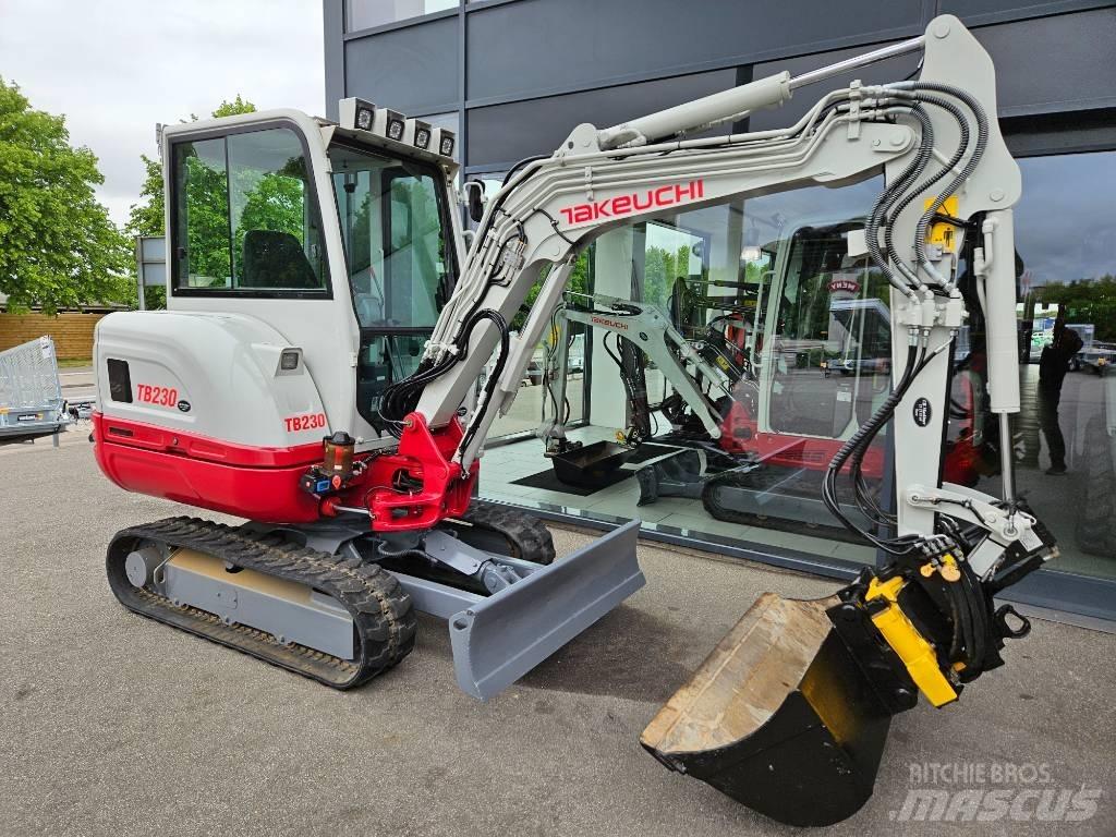 Takeuchi TB 230 Miniescavatori