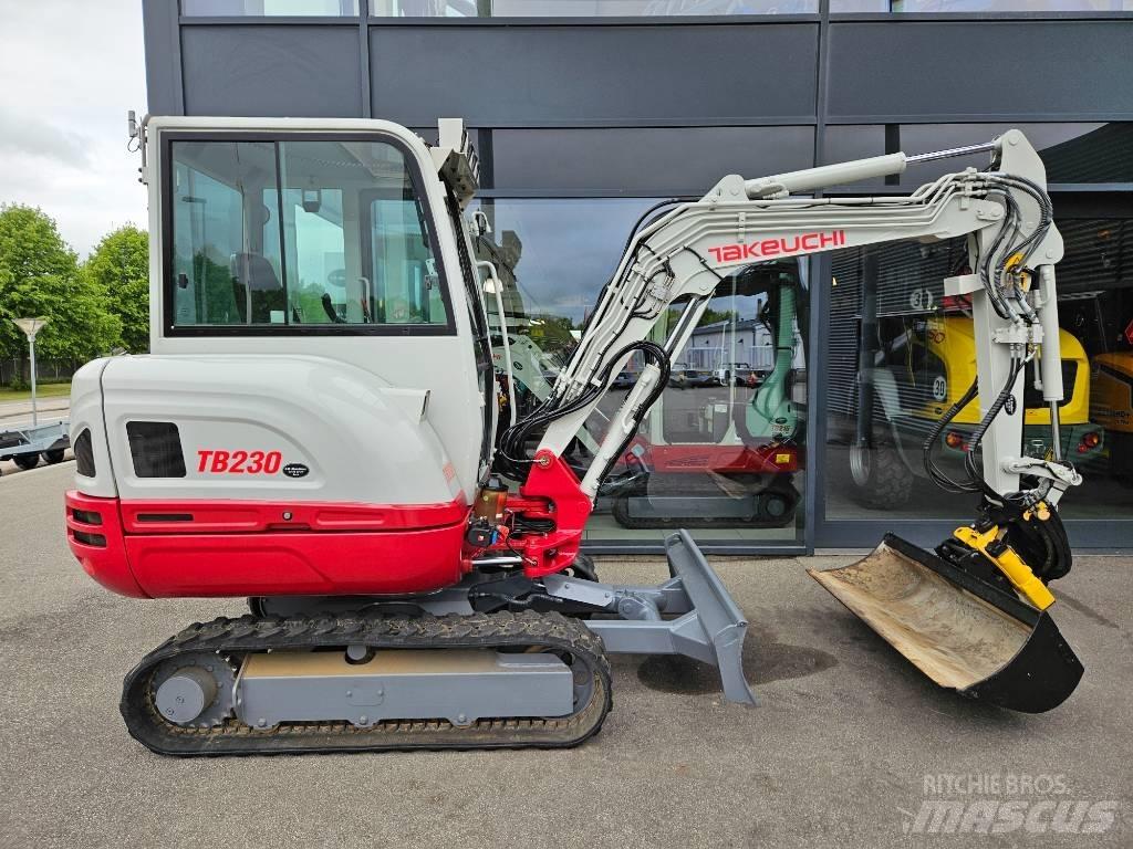 Takeuchi TB 230 Miniescavatori