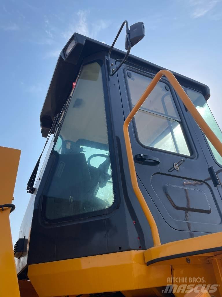 LiuGong CLG 856 Pale gommate