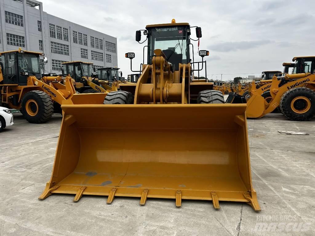 CAT 966 H Pale gommate