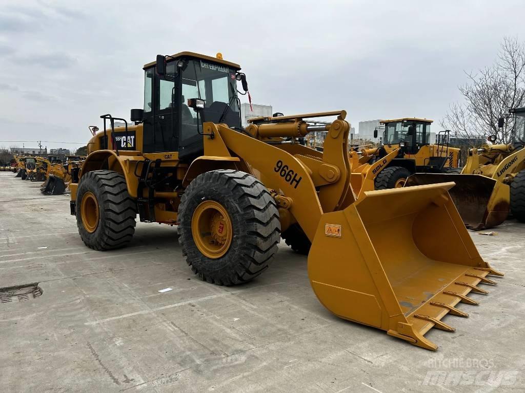 CAT 966 H Pale gommate