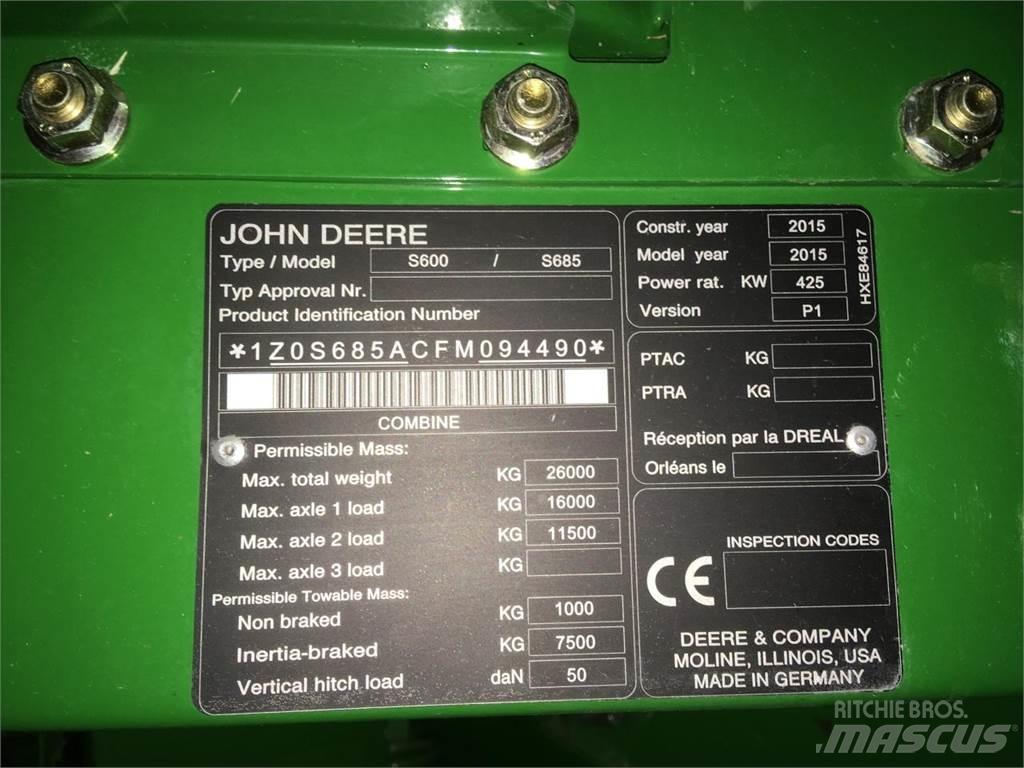 John Deere S685 Mietitrebbiatrici