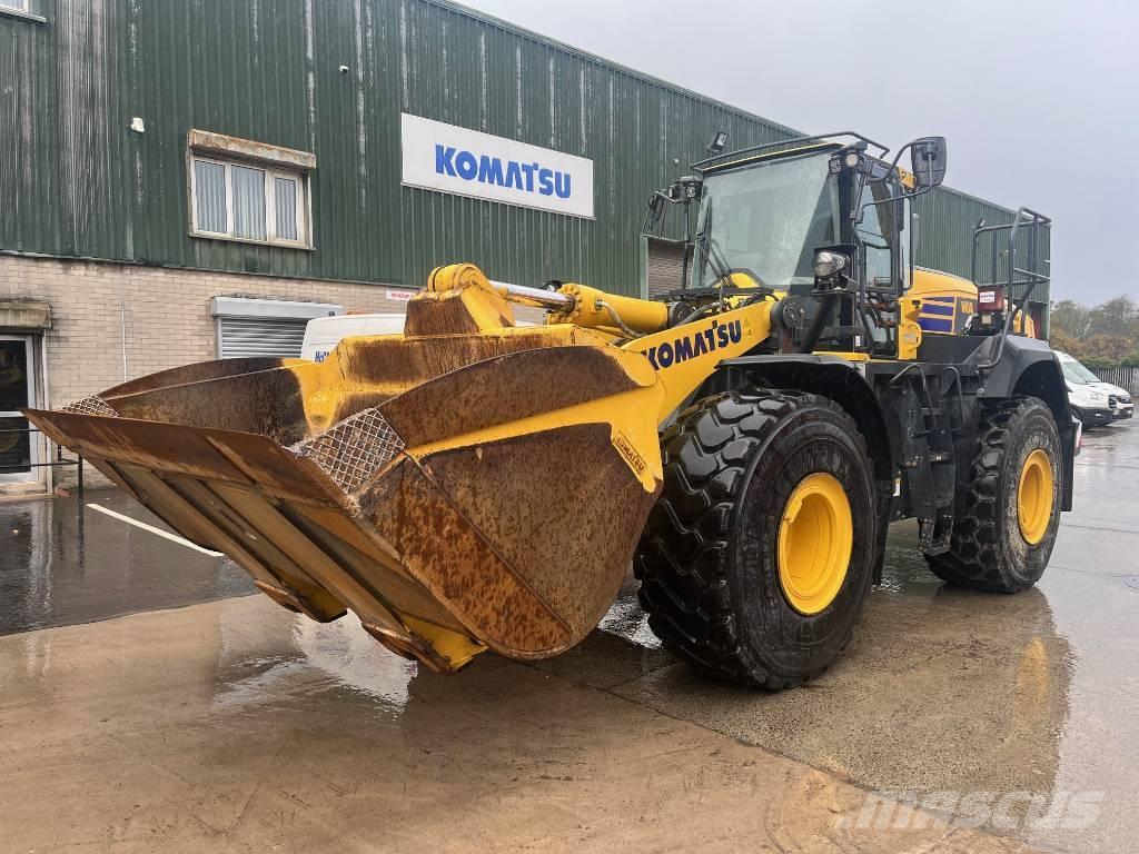 Komatsu WA475-10E0 Pale gommate