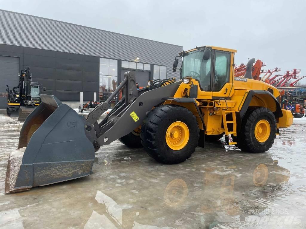 Volvo L 180 G Pale gommate