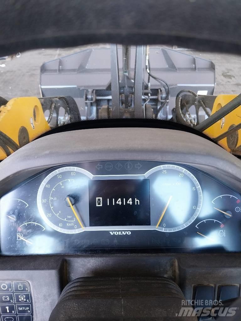 Volvo L 90 H Pale gommate