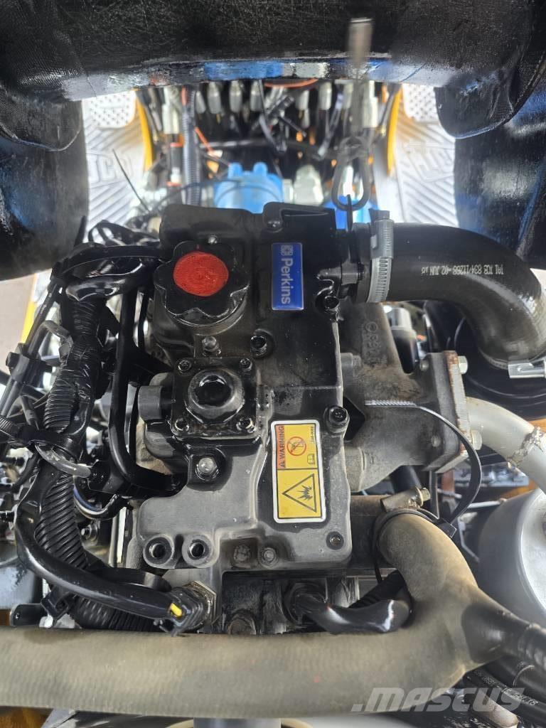 JCB 8008 CTS Miniescavatori