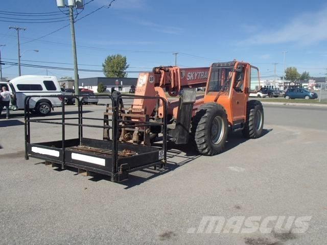 SkyTrak 10054 Sollevatori telescopici