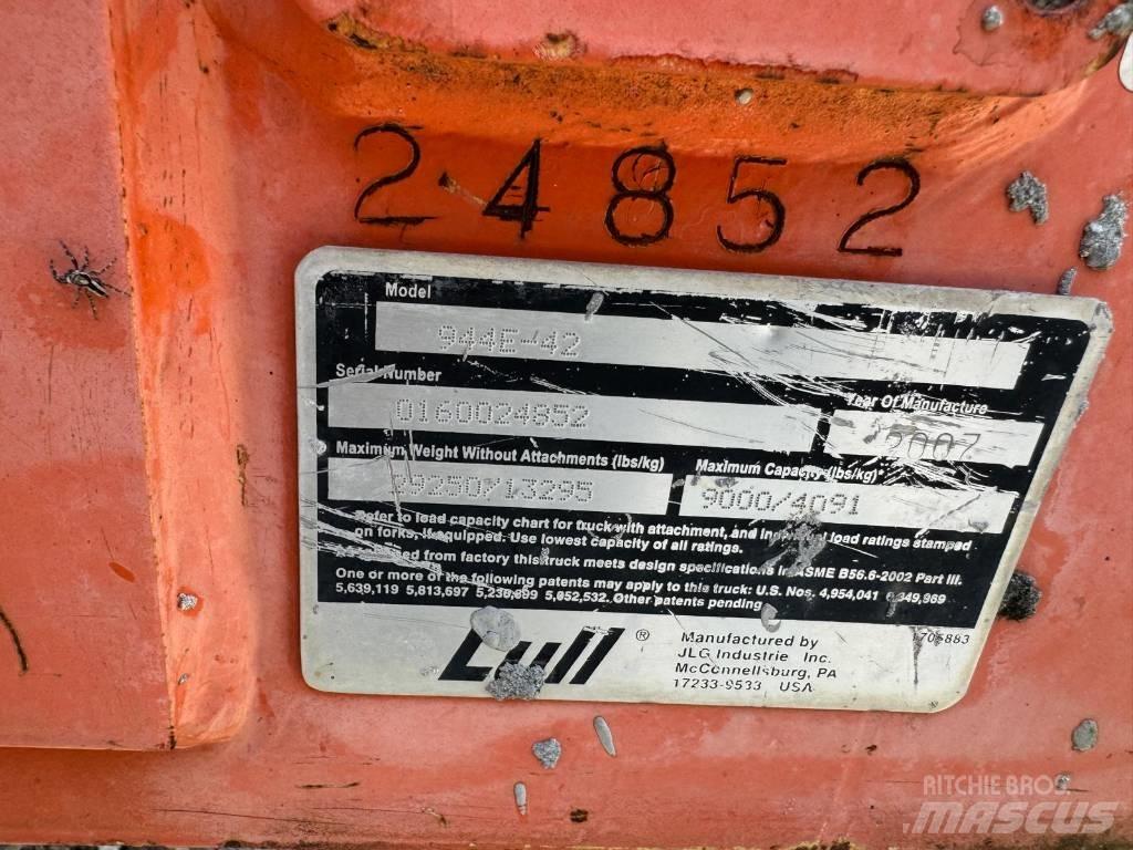 JLG 944 E-42 Sollevatori telescopici
