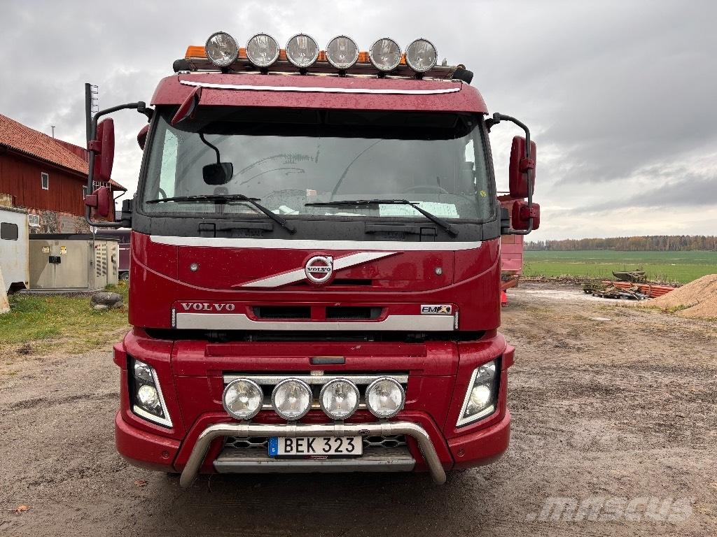 Volvo VOLVO FM 8*4 Camion con gancio di sollevamento