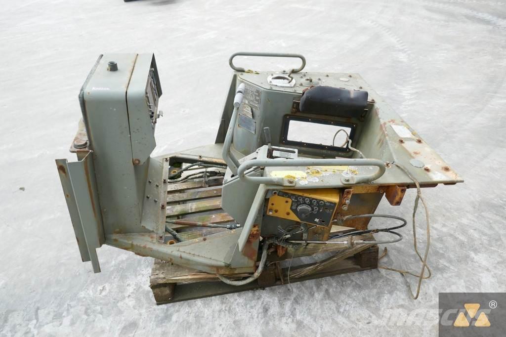 CAT 6T-3309 Cabine e interni