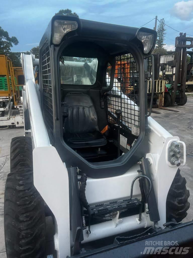 Bobcat S570 Mini Pale Gommate
