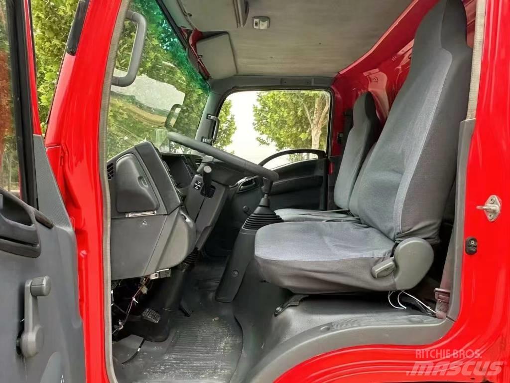 Isuzu ELF Veicoli municipali